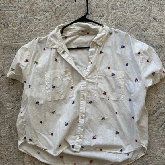 Madewell Beachside Shirttail Top in Fresca Fruit - Picture 2 of 3